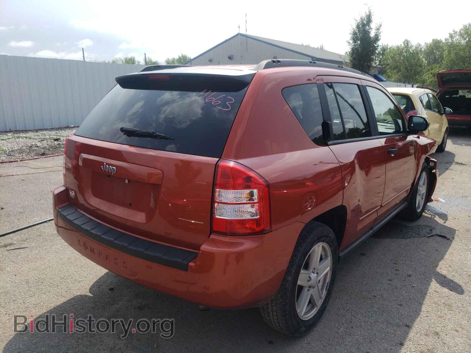 2008 JEEP COMPASS - VIN: 1J8FT47088D787596 - Фото 4