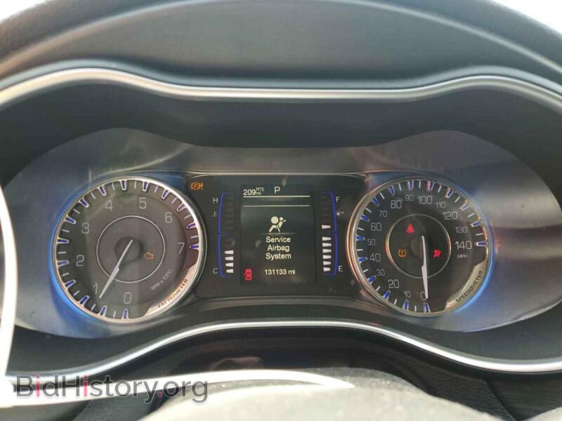 2016 Chrysler 200 (VIN 1C3CCCFB4GN195813) — фото 9 из 12