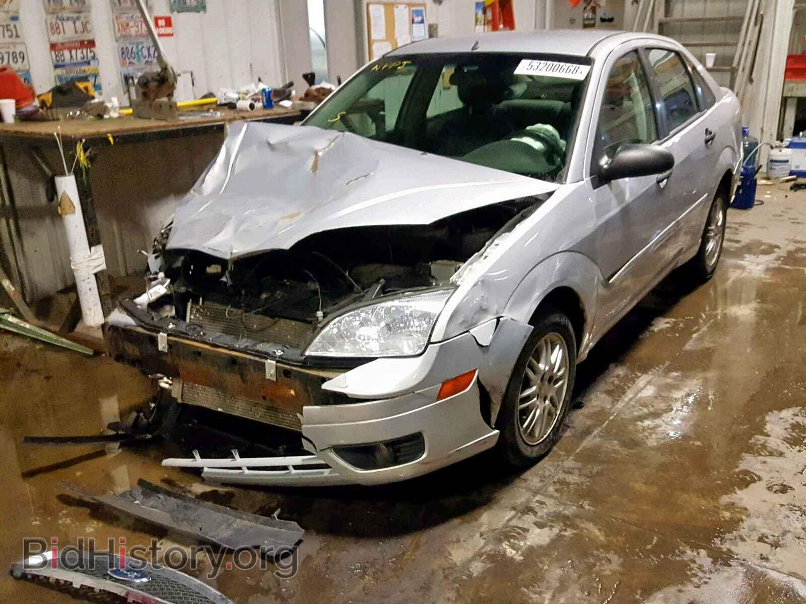 2007 FORD FOCUS - VIN: 1FAFP34N67W354907 - Photo 2