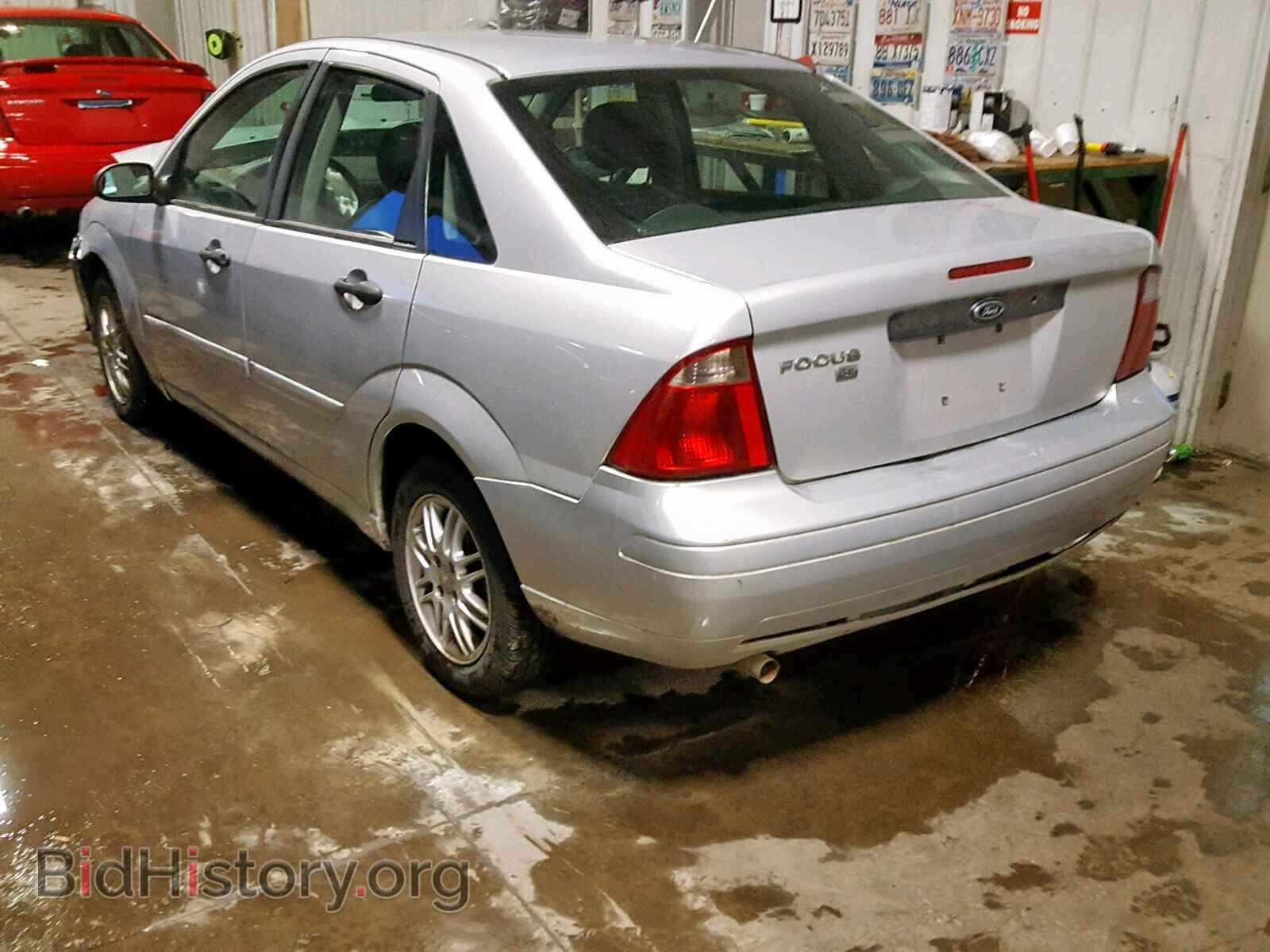 2007 FORD FOCUS - VIN: 1FAFP34N67W354907 - Photo 3