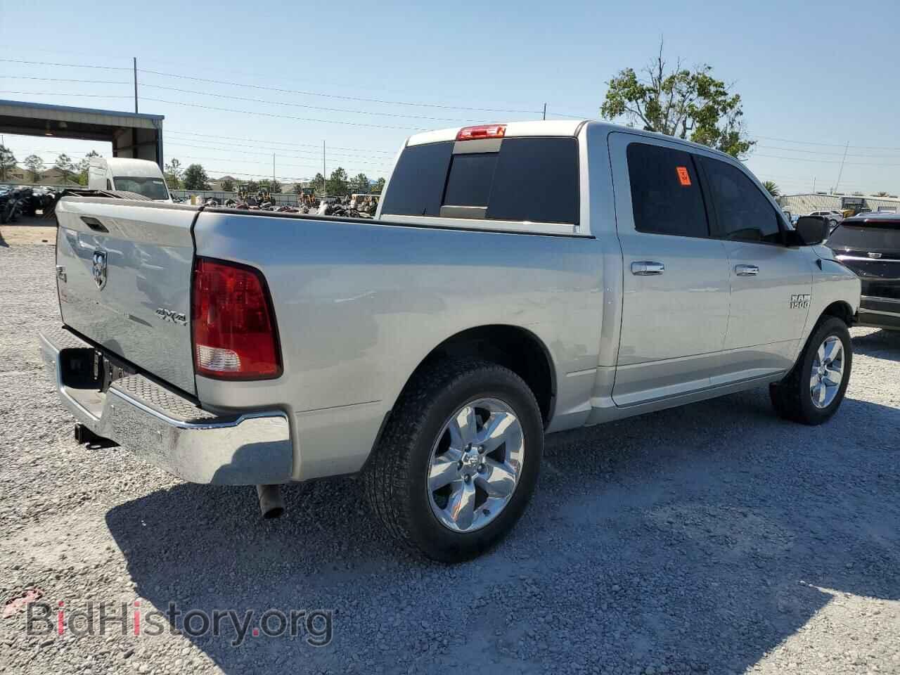 2018 RAM 1500 - VIN: 3C6RR7LG0JG196105 - Фото 3