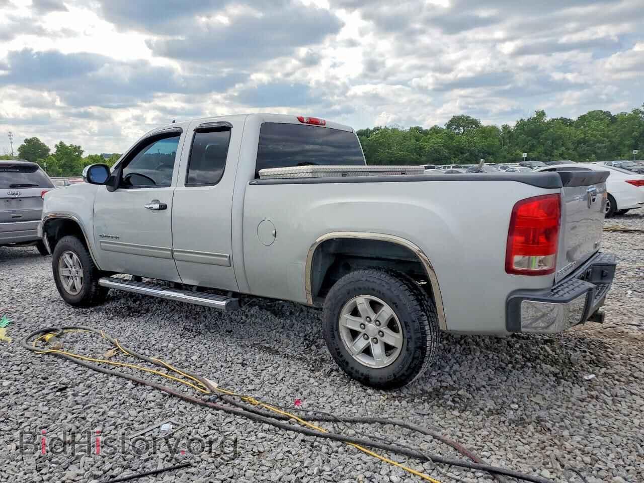 2011 GMC SIERRA - VIN: 1GTR1VE07BZ206683 - Фото 2