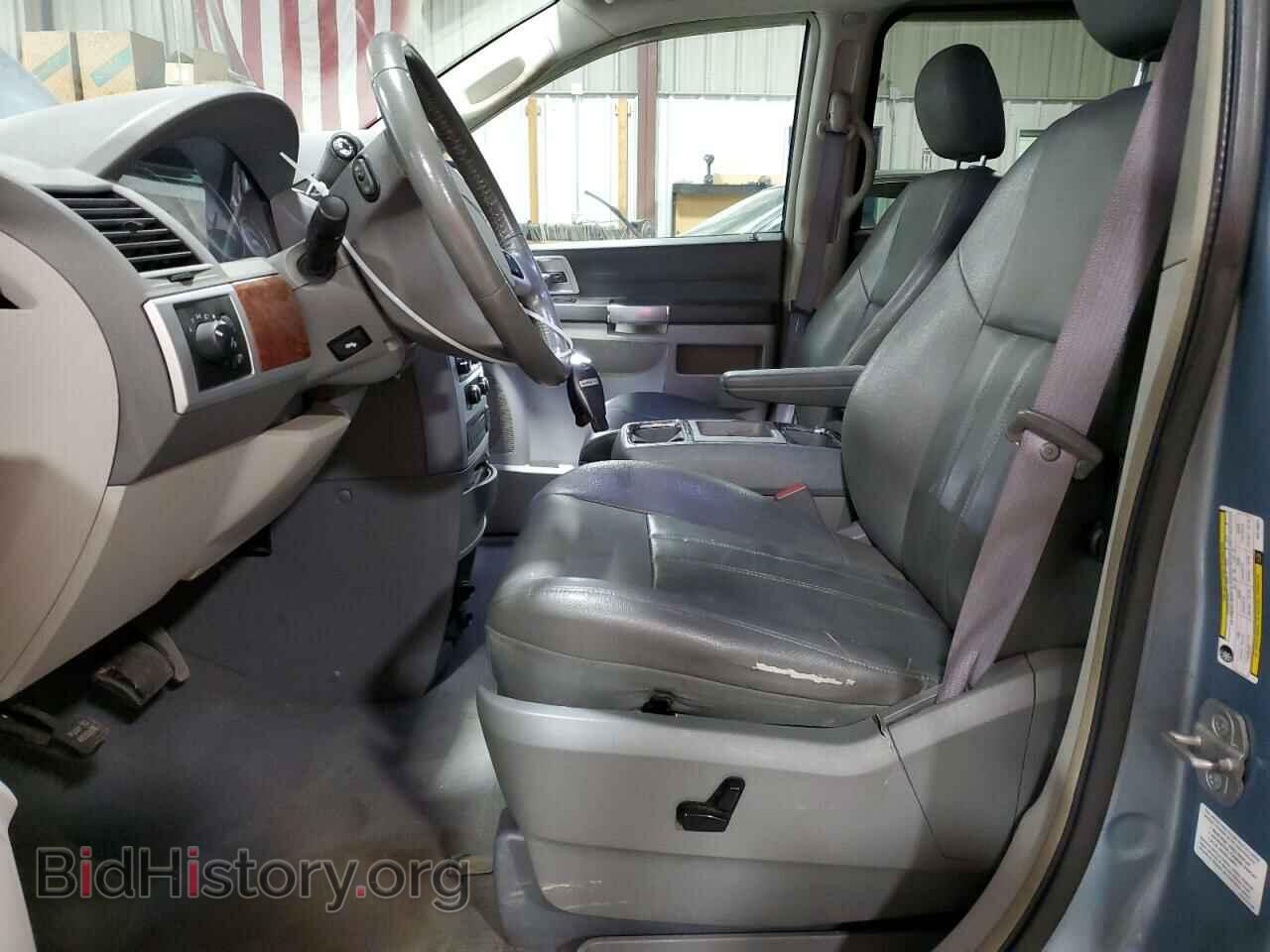 2008 CHRYSLER MINIVAN - VIN: 2A8HR54P98R716631 - Фото 7