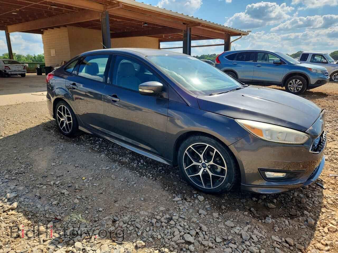 2015 FORD FOCUS - VIN: 1FADP3F28FL285681 - Photo 4
