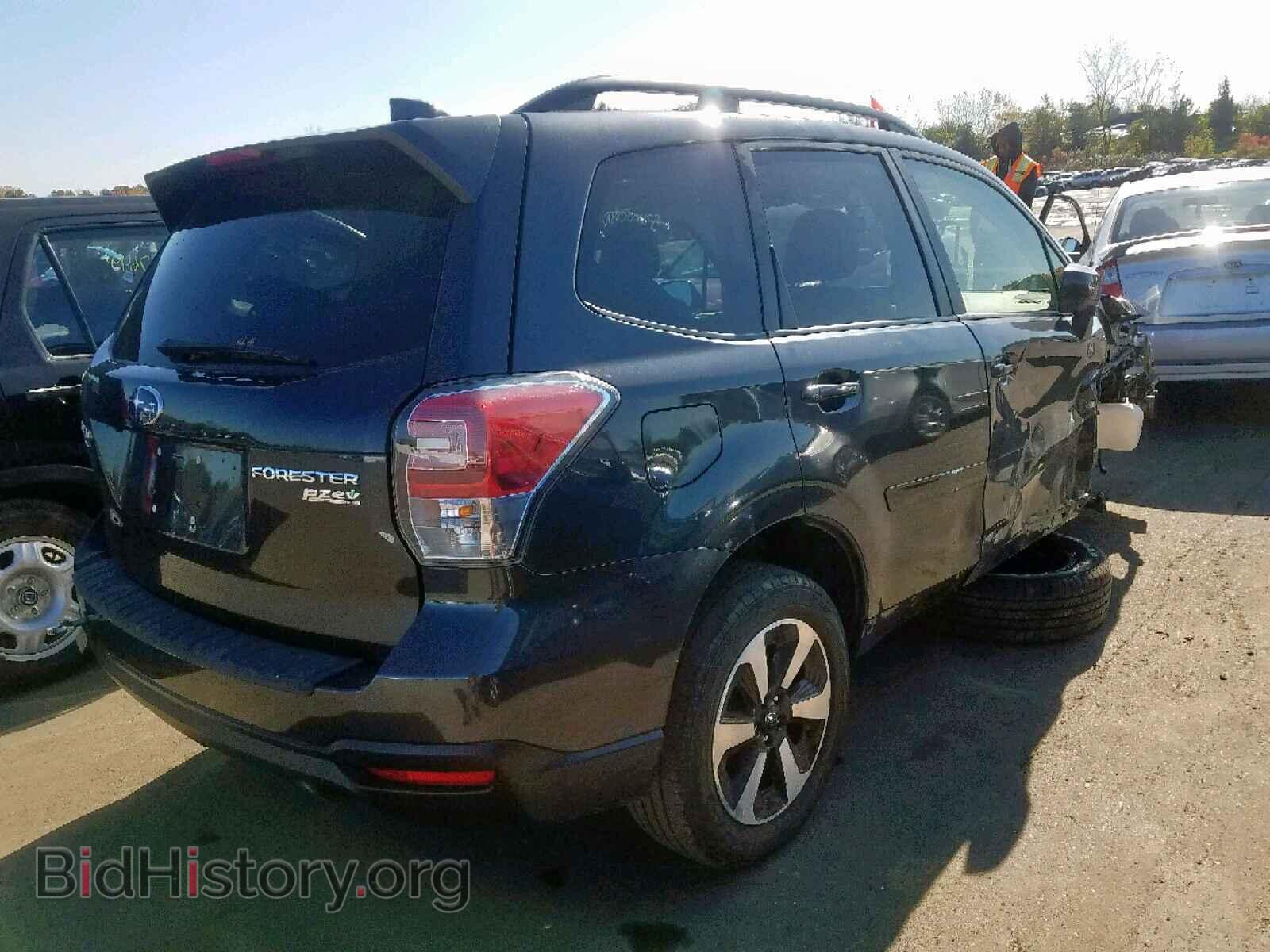 2017 SUBARU FORESTER - VIN: JF2SJAEC3HH408280 - Фото 4