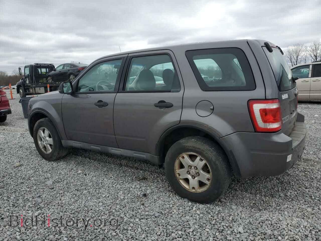 2010 FORD ESCAPE - VIN: 1FMCU0C76AKB53154 - Фото 2