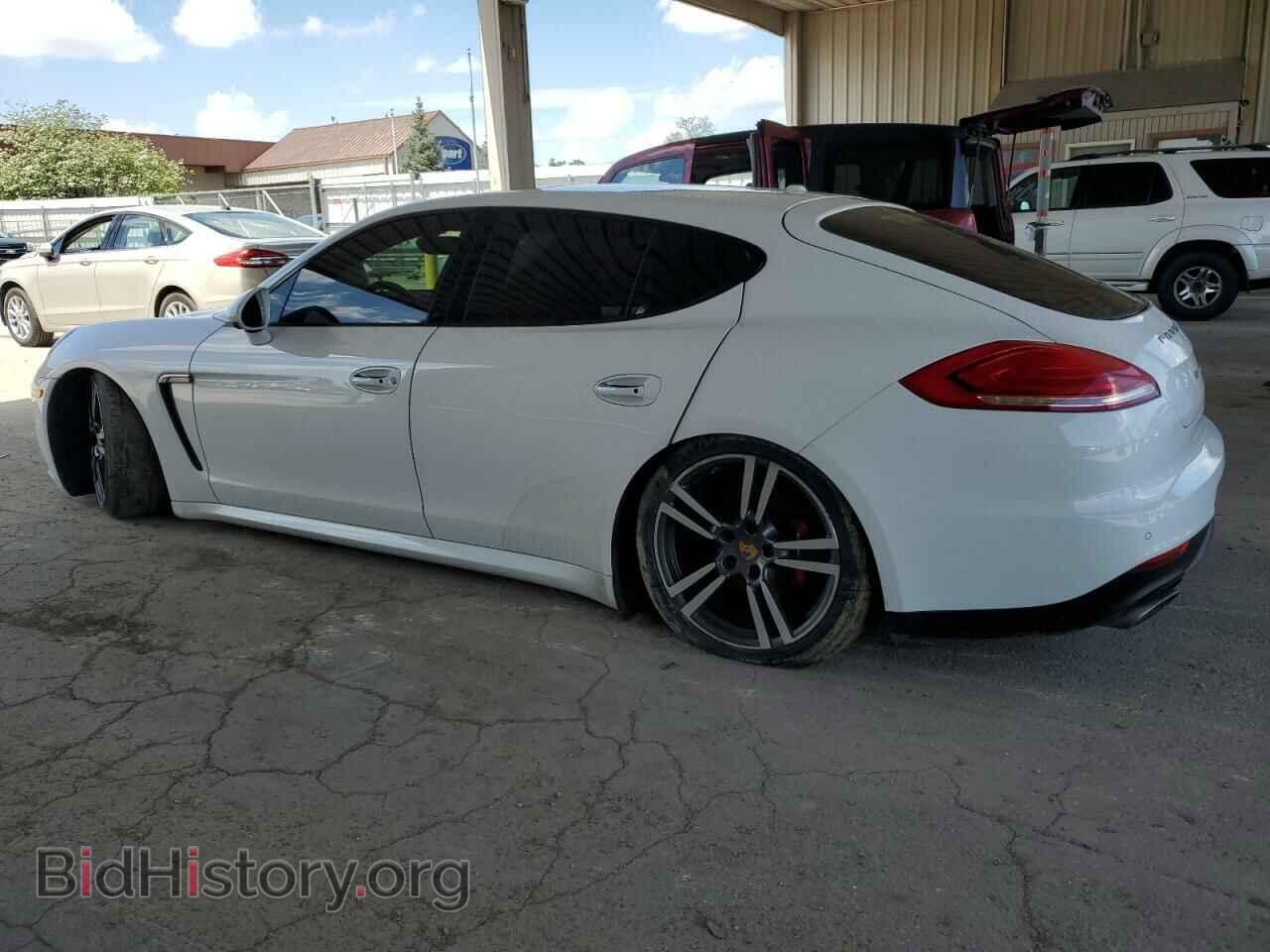 2016 PORSCHE PANAMERA - VIN: WP0AA2A75GL000111 - Фото 2