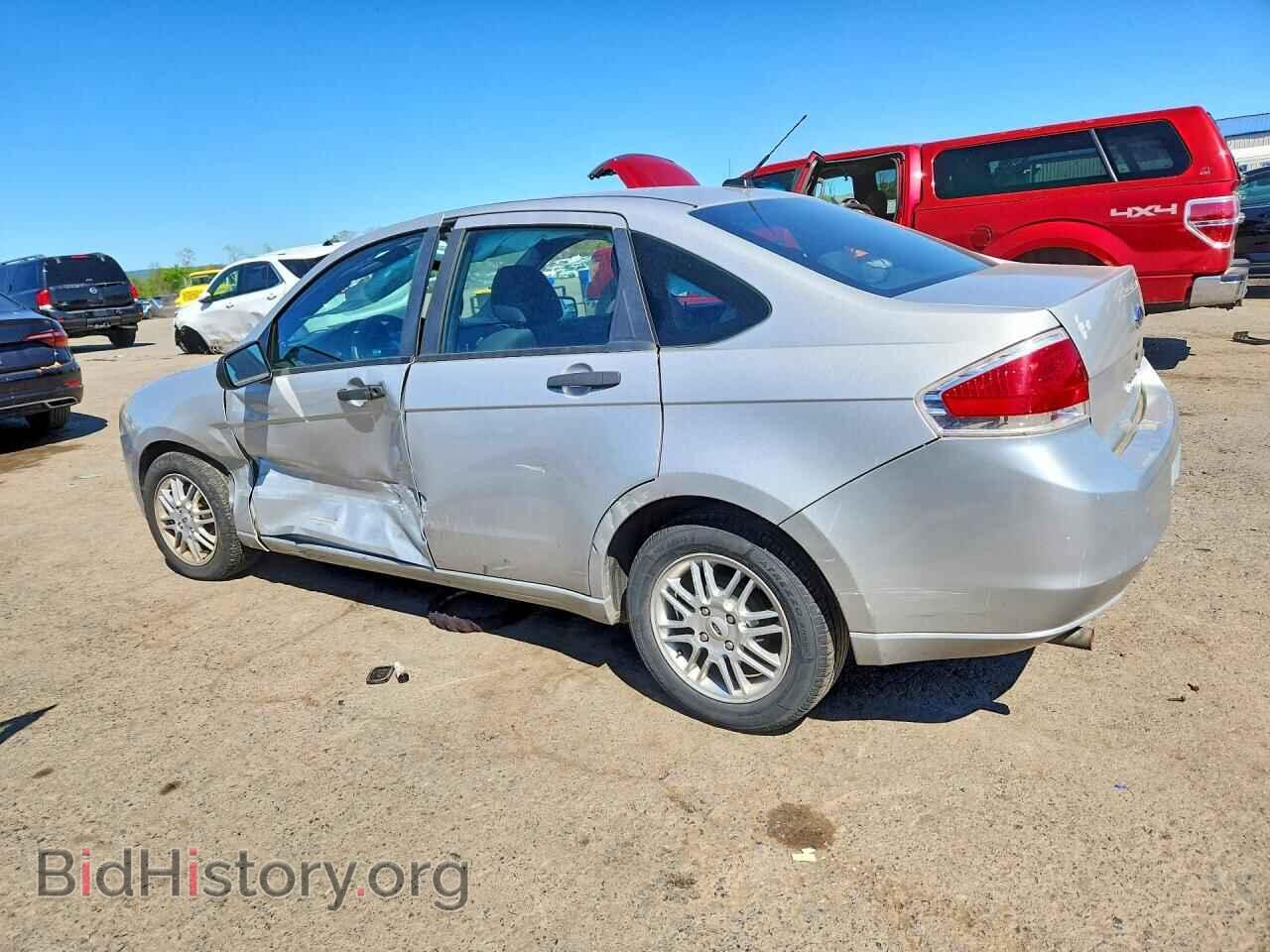 2009 FORD FOCUS - VIN: 1FAHP35N09W207699 - Фото 2