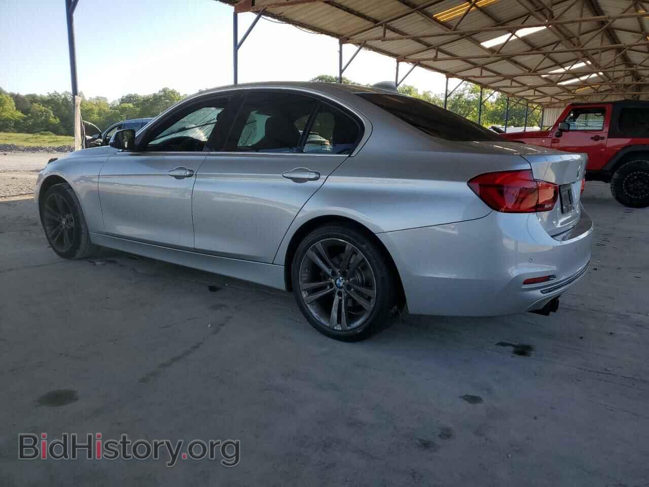 2018 BMW 3 SERIES - VIN: WBA8B9C53JEE81987 - Фото 2