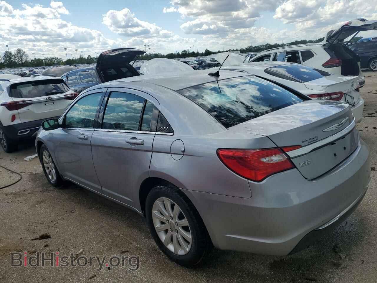2014 CHRYSLER 200 - VIN: 1C3CCBBG1EN145010 - Фото 2