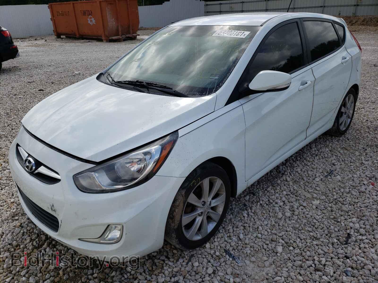 2013 HYUNDAI ACCENT - VIN: KMHCU5AE1DU069315 - Фото 2