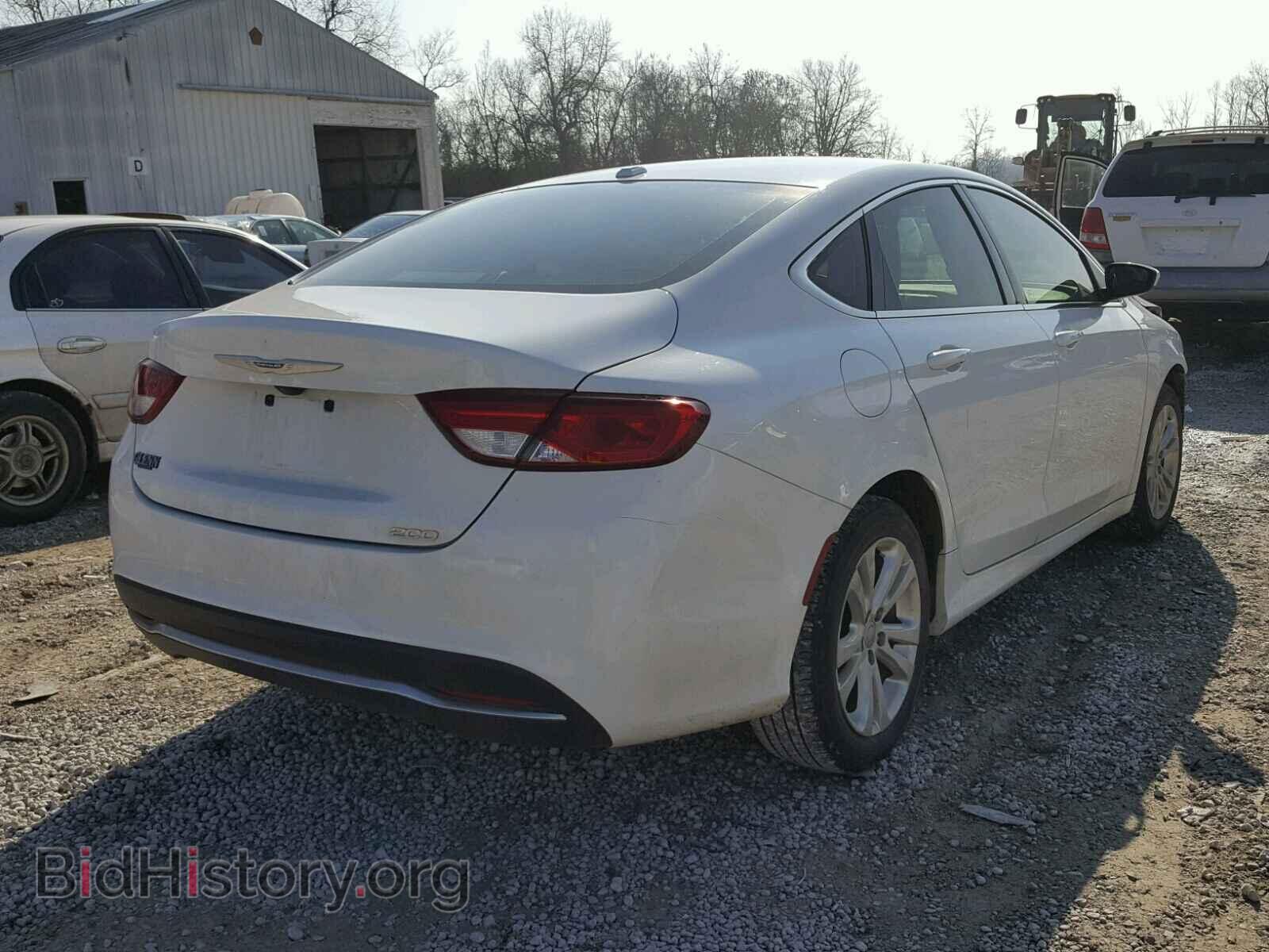 2015 CHRYSLER 200 - VIN: 1C3CCCAB3FN528864 - Photo 4