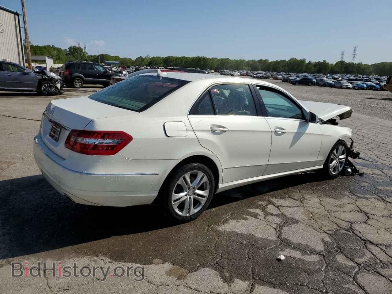 2011 MERCEDES-BENZ E-CLASS - VIN: WDDHF5GB2BA402613 - Фото 3