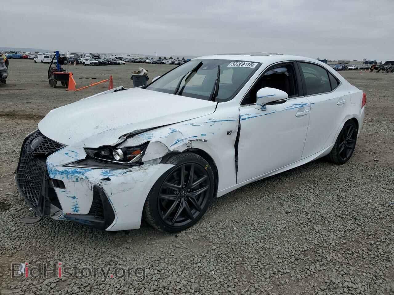 Photo JTHBE1D22H5028603 - LEXUS IS 2017