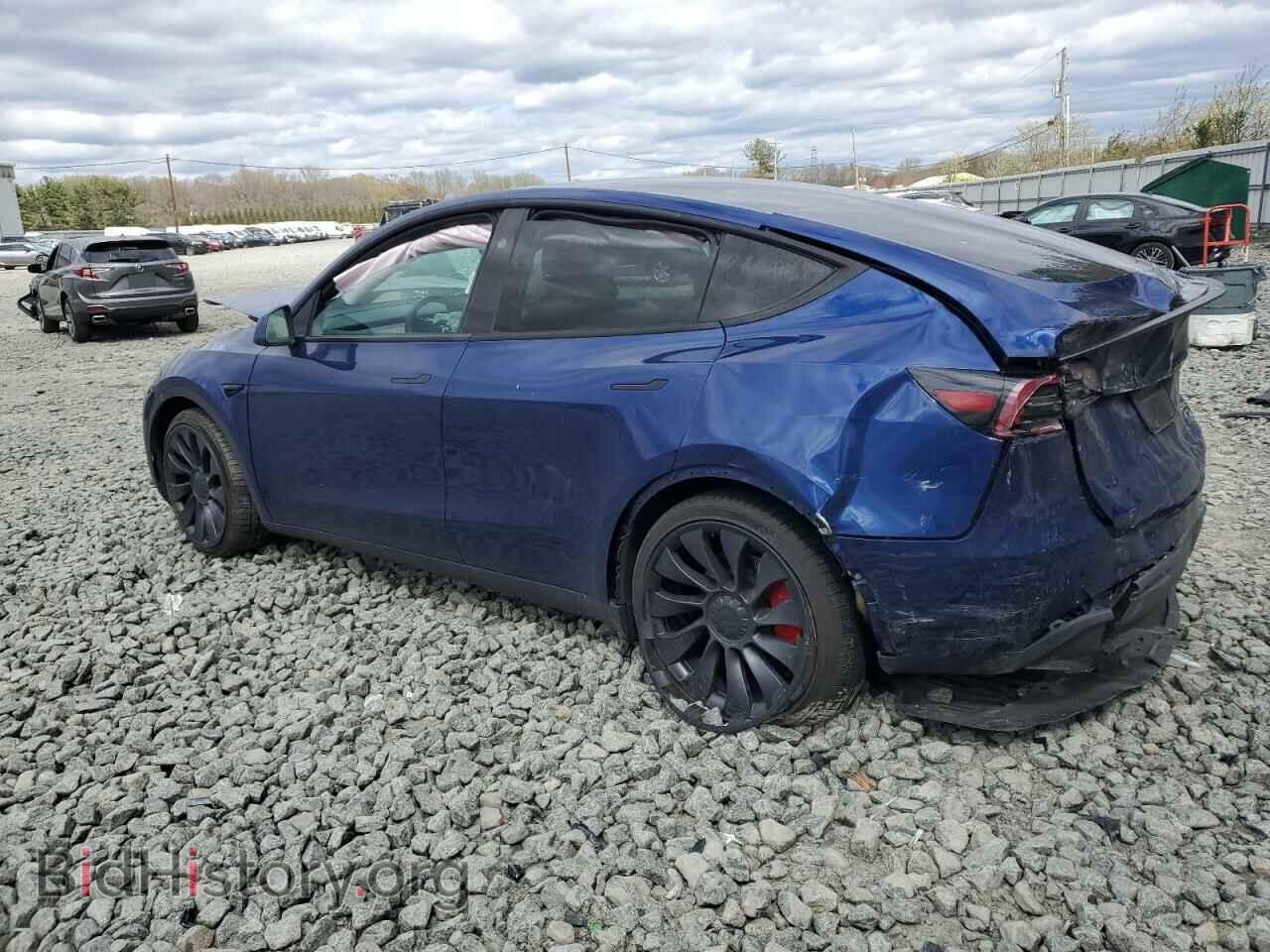 2024 TESLA MODEL Y - VIN: 7SAYGDEF6RA268195 - Фото 2