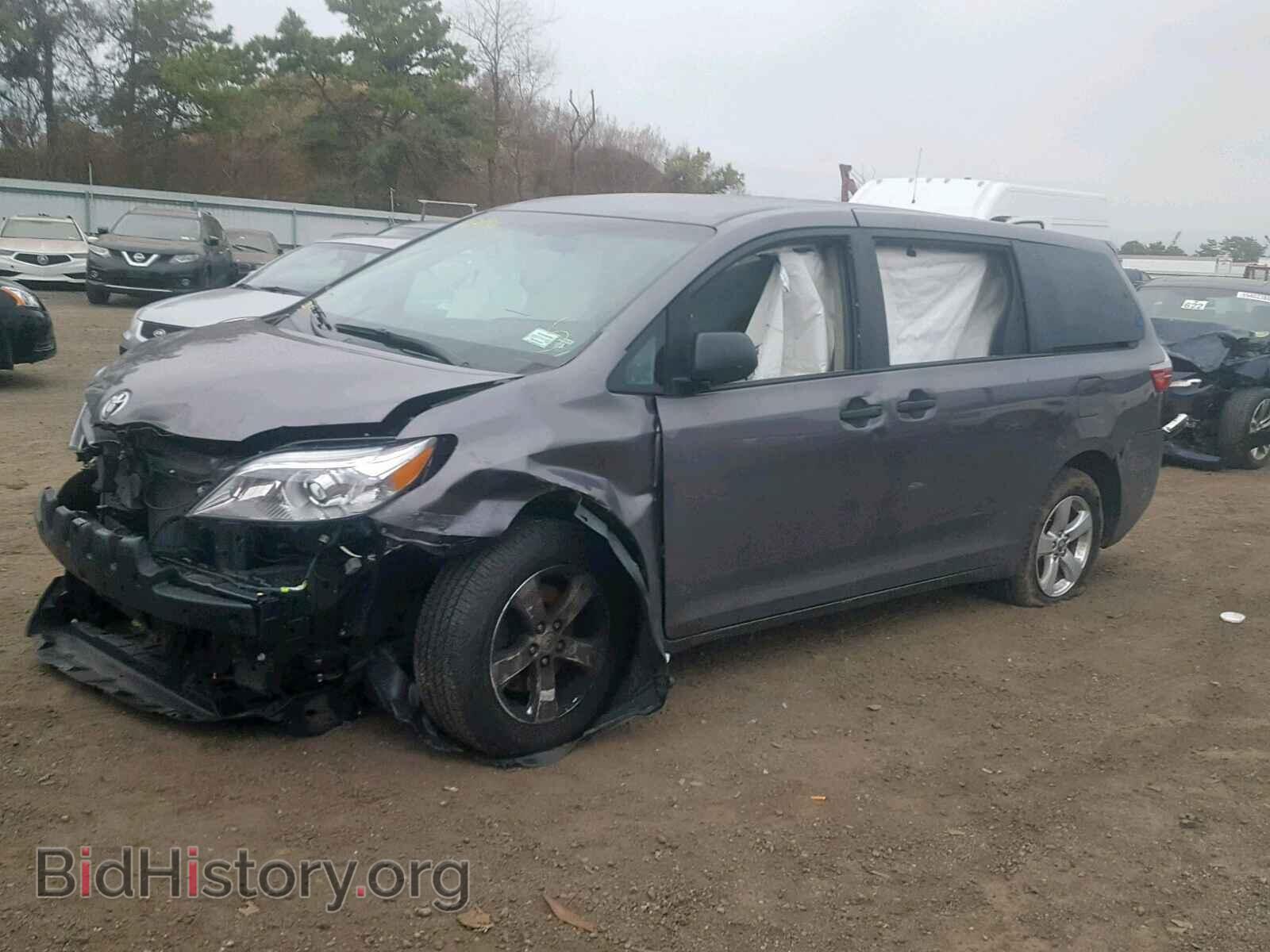 2017 TOYOTA SIENNA BAS - VIN: 5TDZZ3DC6HS777536 - Фото 2