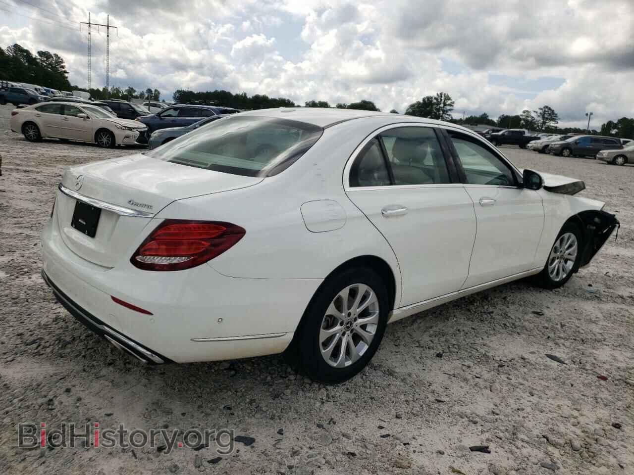 2017 MERCEDES-BENZ E-CLASS - VIN: WDDZF4KB5HA233797 - Фото 3