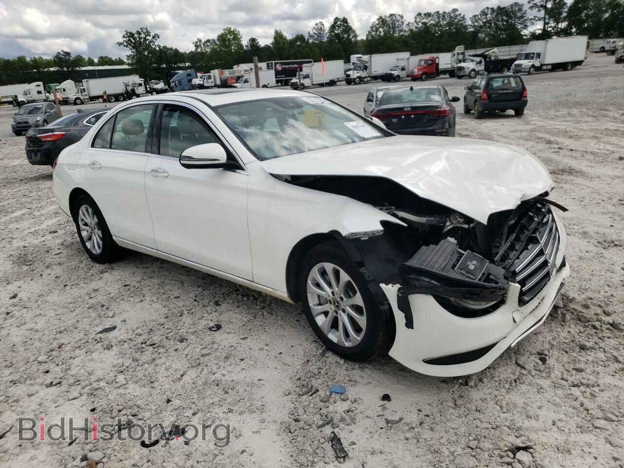 2017 MERCEDES-BENZ E-CLASS - VIN: WDDZF4KB5HA233797 - Фото 4
