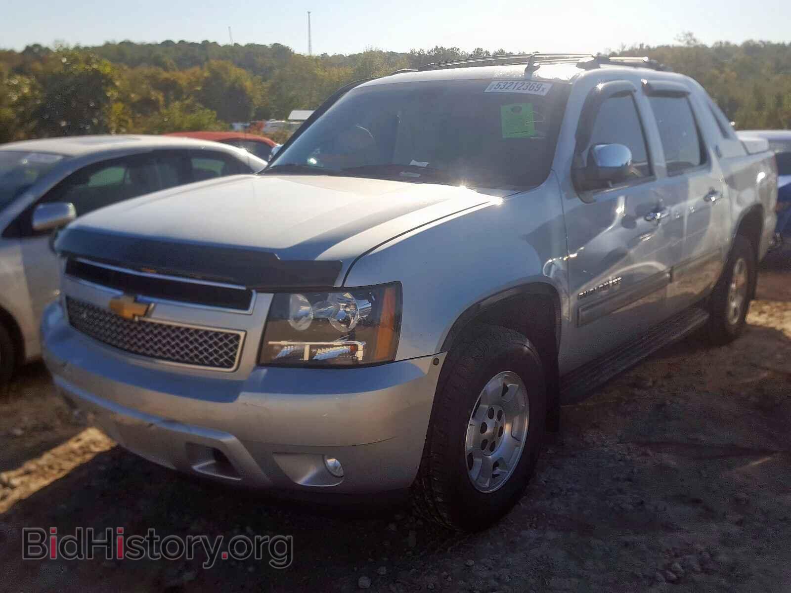 2013 CHEVROLET AVALANCHE - VIN: 3GNMCEE02DG165068 - Фото 2