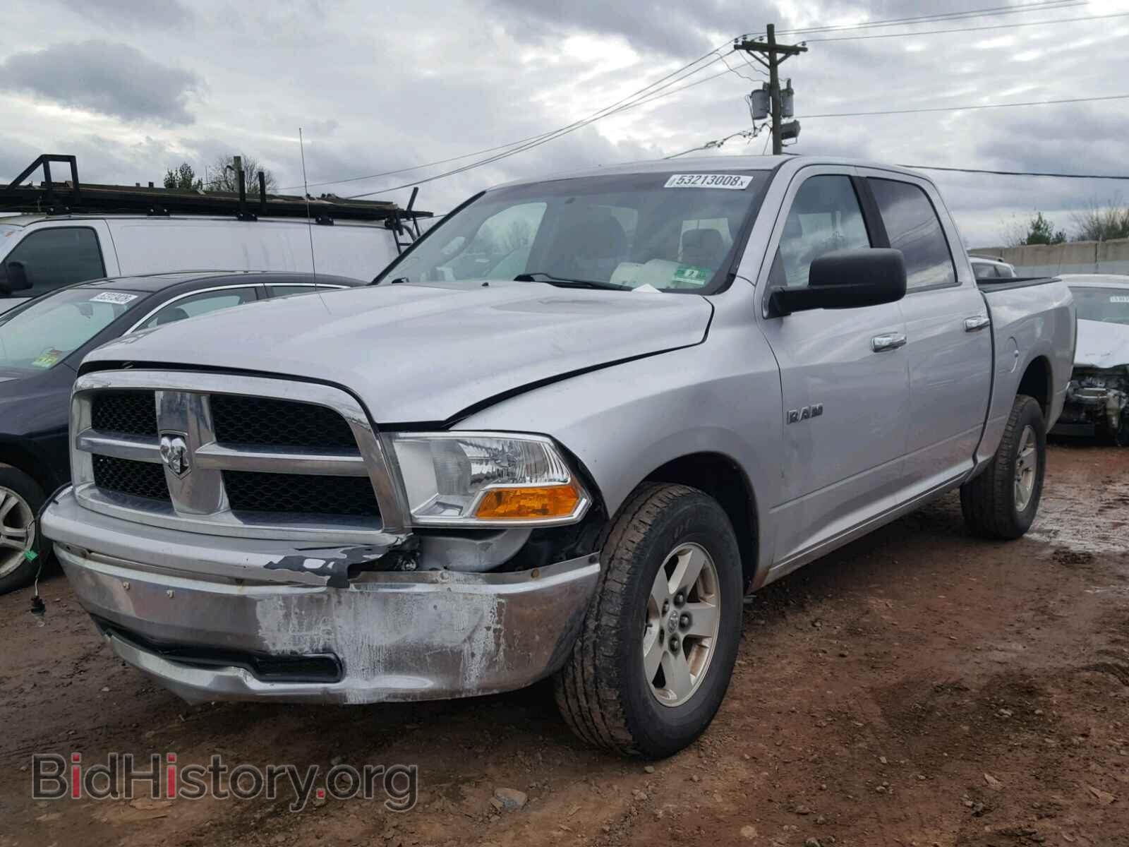 2010 DODGE RAM 1500 - VIN: 1D7RB1CP0AS138875 - Фото 2