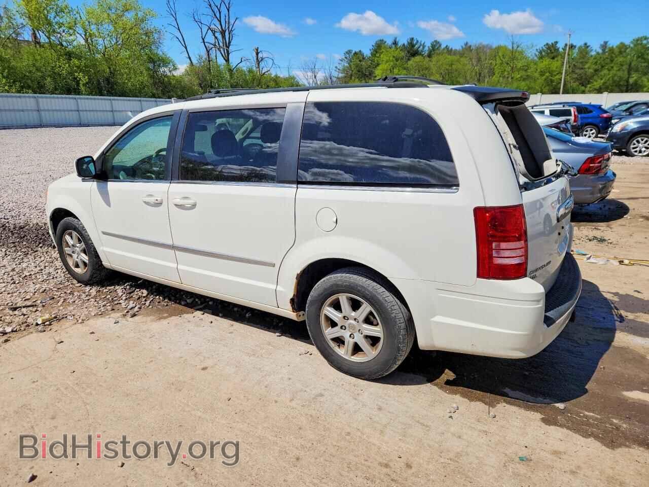 2010 CHRYSLER MINIVAN - VIN: 2A4RR5DX4AR475038 - Фото 2