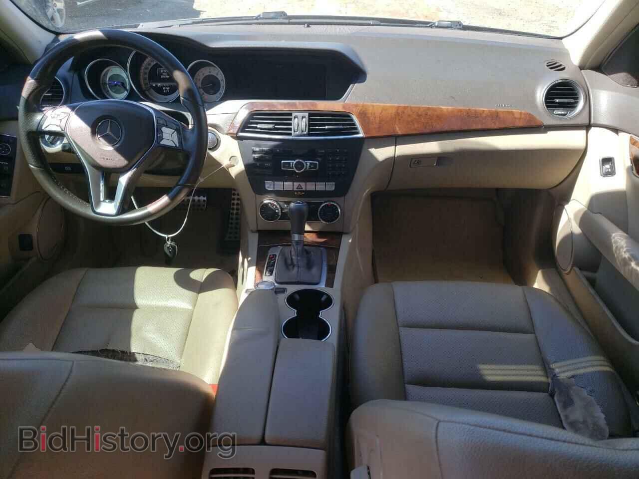 2013 MERCEDES-BENZ C-CLASS - VIN: WDDGF4HB0DR299636 - Фото 8