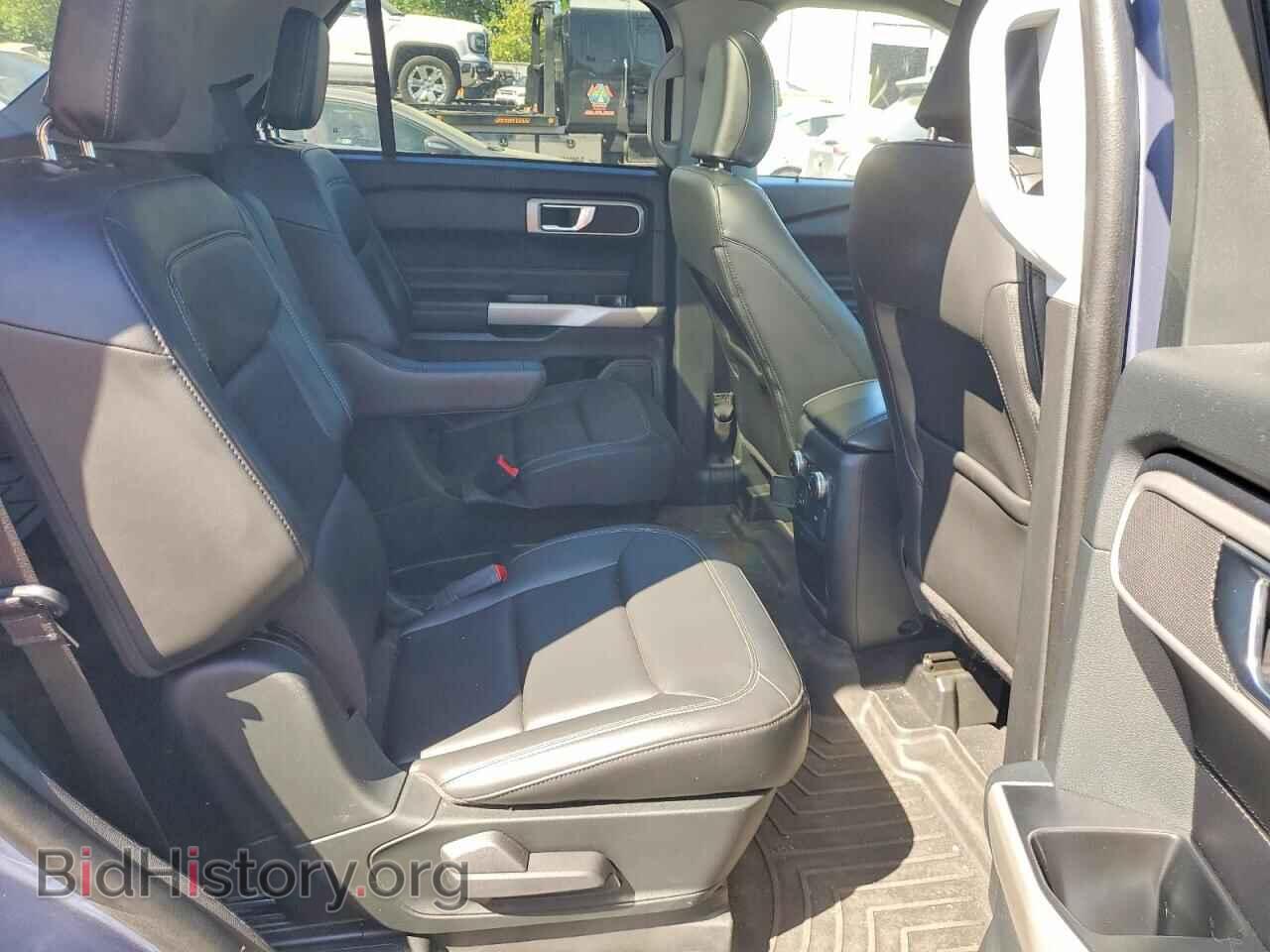2021 Ford EXPLORER (VIN 1FMSK8DH2MGC14031) — photo 10 of 12