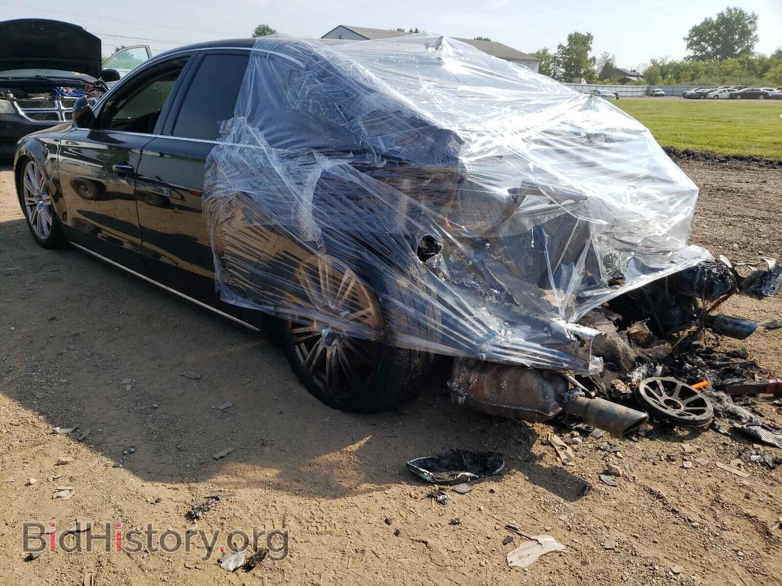 2011 AUDI A8 - VIN: WAURVAFD0BN026349 - Фото 3