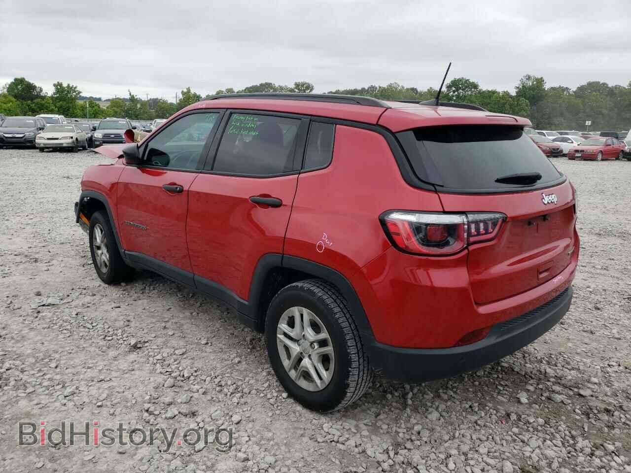 2018 JEEP COMPASS - VIN: 3C4NJCAB8JT214940 - Фото 2