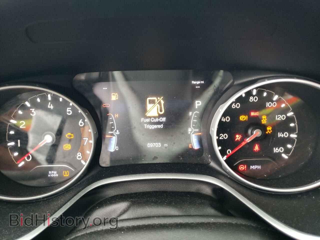 2018 JEEP COMPASS - VIN: 3C4NJCAB8JT214940 - Фото 9