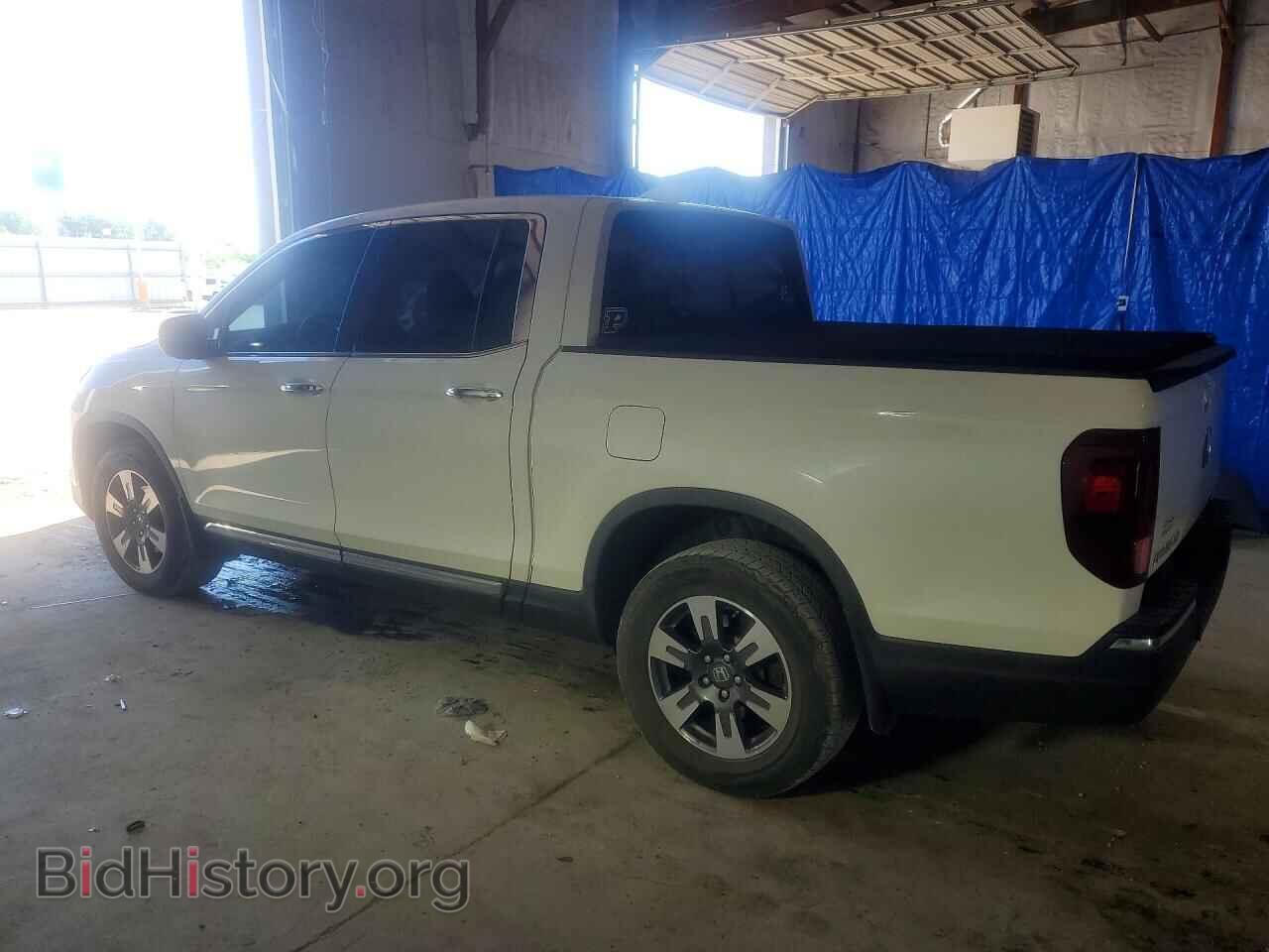 2018 HONDA RIDGELINE - VIN: 5FPYK3F77JB017939 - Photo 2