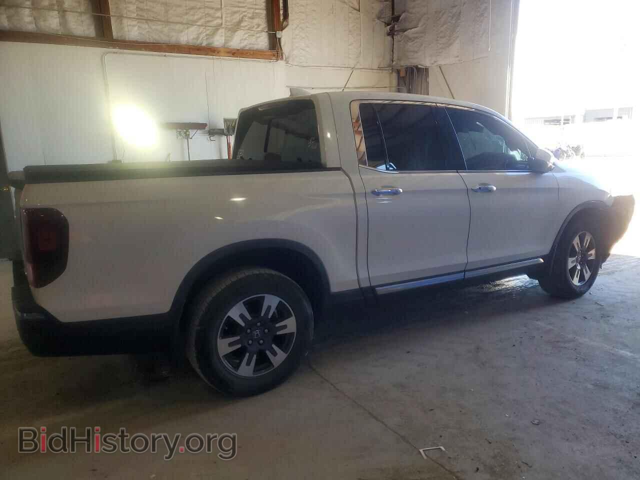 2018 HONDA RIDGELINE - VIN: 5FPYK3F77JB017939 - Photo 3