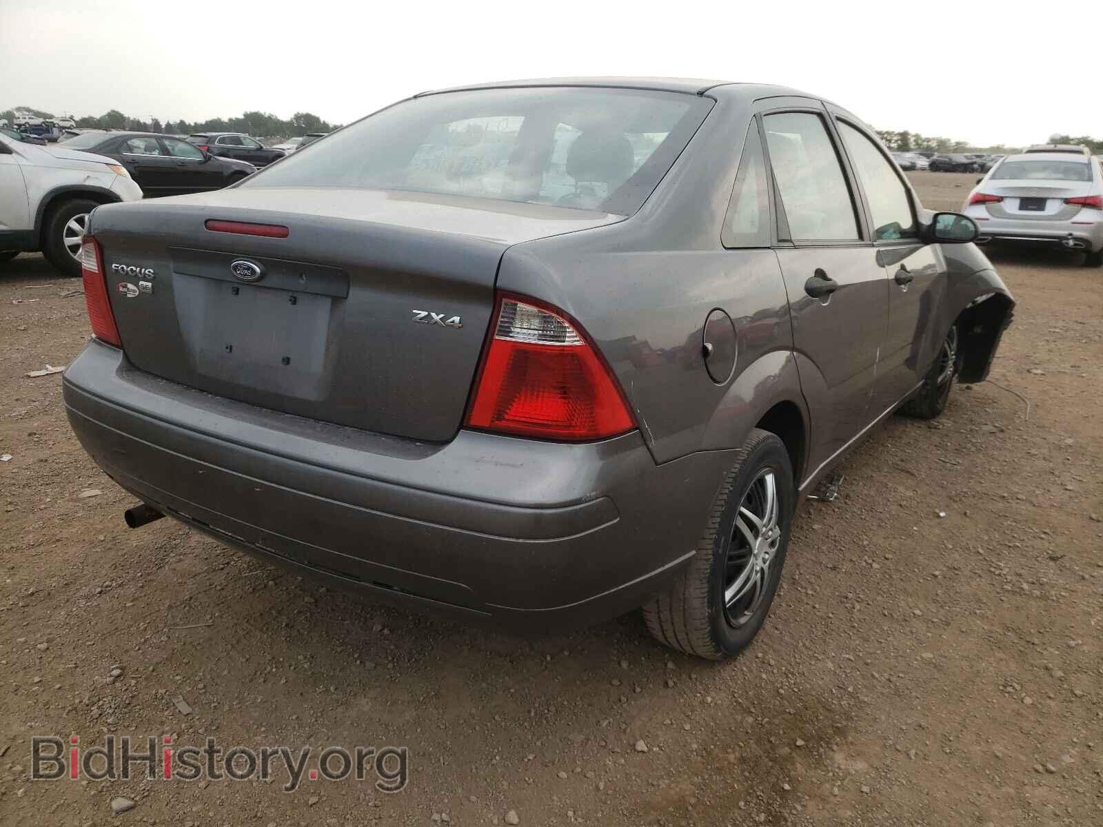 2006 FORD FOCUS - VIN: 1FAFP34NX6W149654 - Фото 4