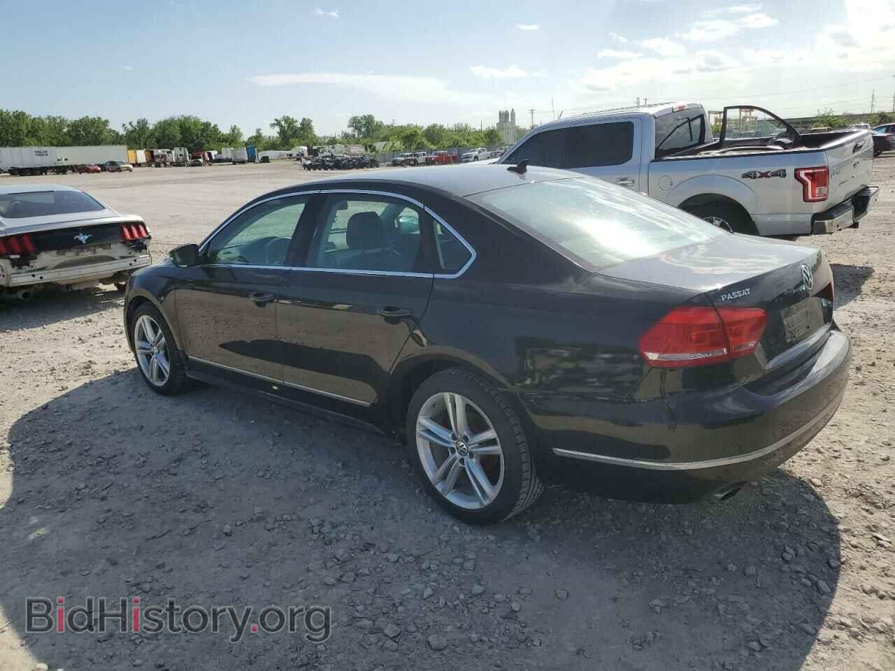2015 VOLKSWAGEN PASSAT - VIN: 1VWBS7A36FC039703 - Фото 2