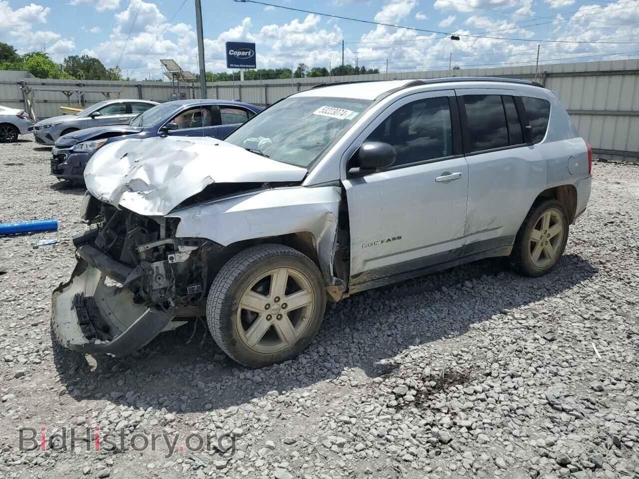 Photo 1J4NF5FB9BD257559 - JEEP COMPASS 2011