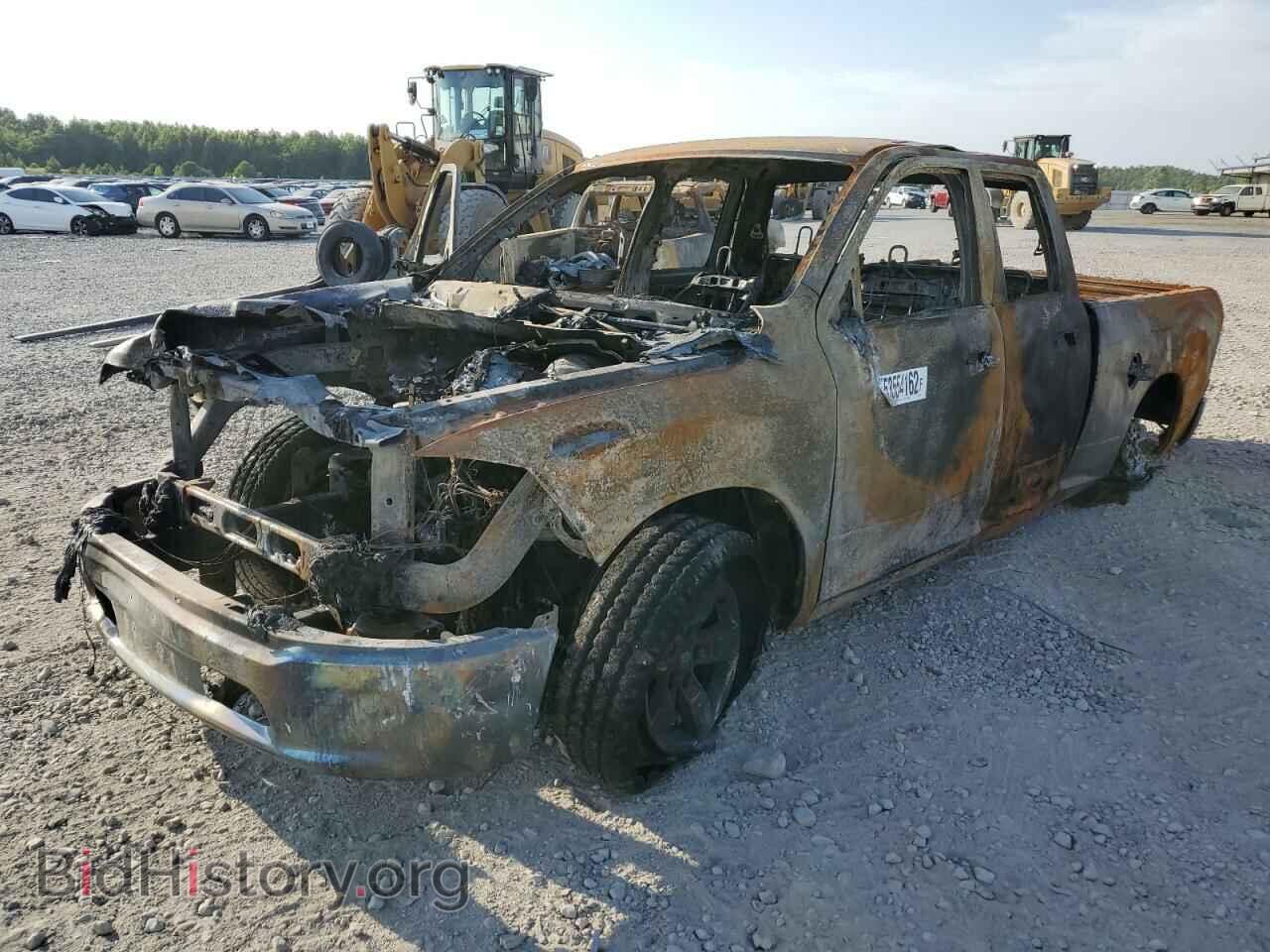 2016 RAM 1500 - VIN: 1C6RR6FG7GS170060 - Фото 2