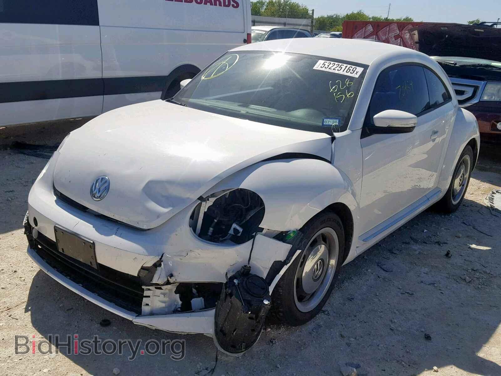 2012 VOLKSWAGEN BEETLE - VIN: 3VWJP7AT2CM628156 - Фото 2
