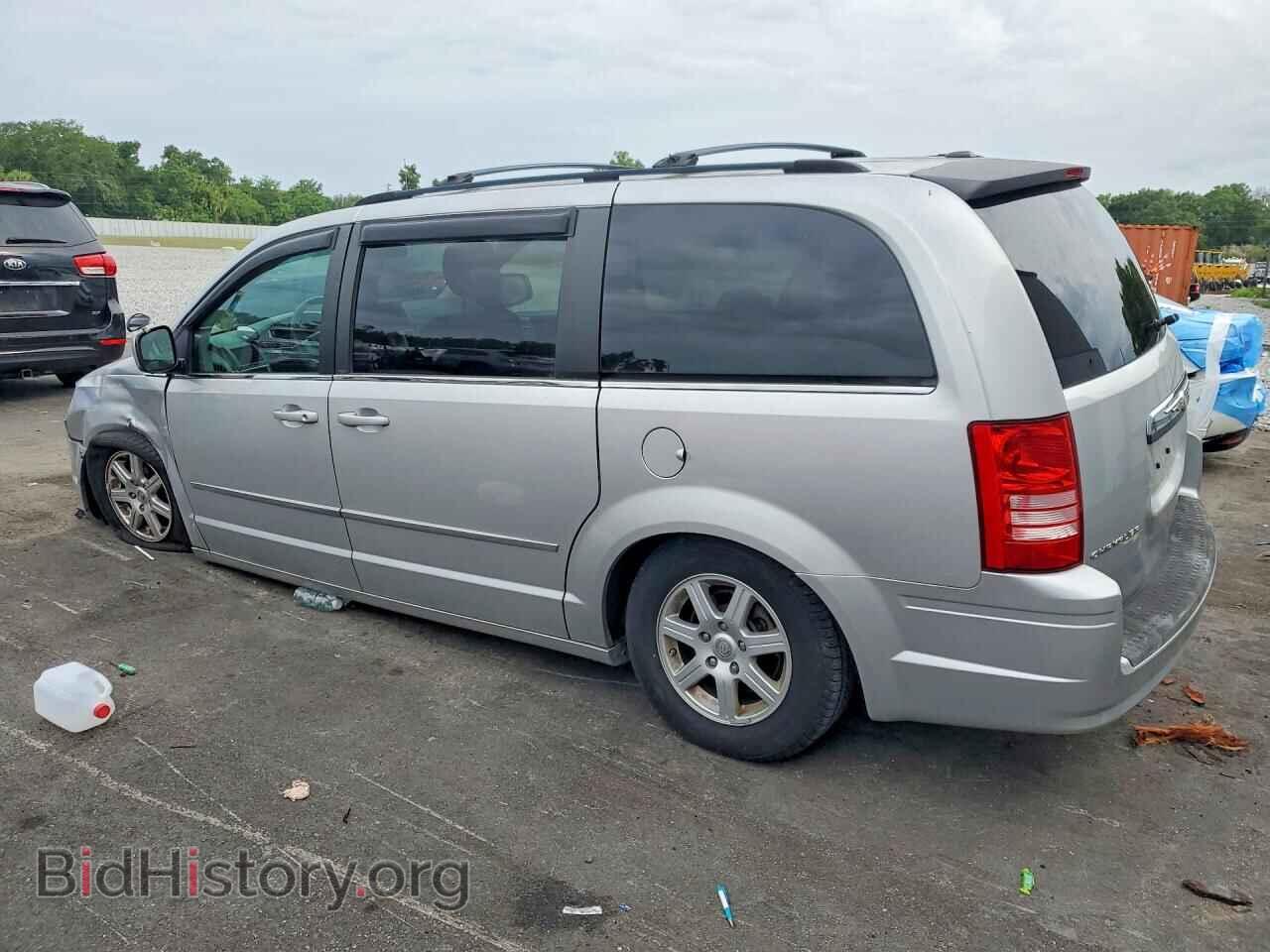 2010 CHRYSLER MINIVAN - VIN: 2A4RR5D17AR104483 - Фото 2