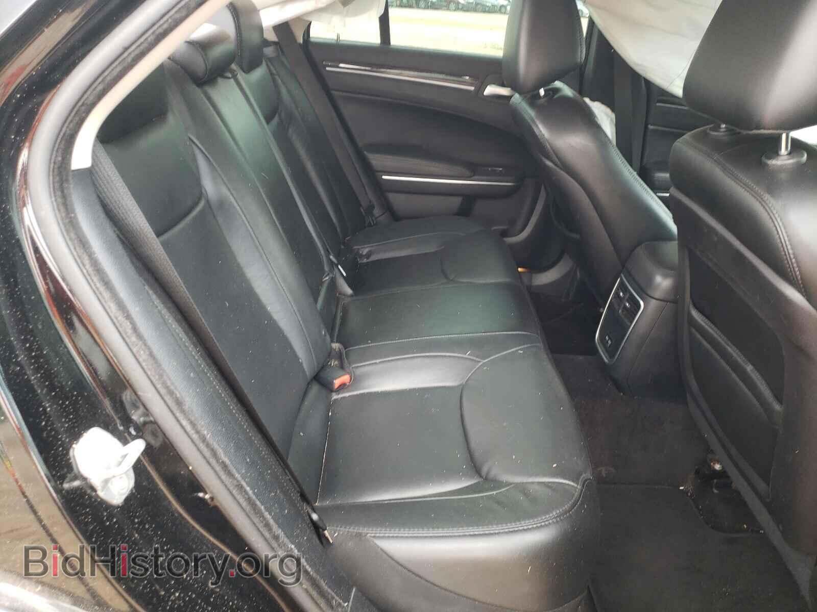 2016 CHRYSLER 300 - VIN: 2C3CCAAG7GH313773 - Фото 6