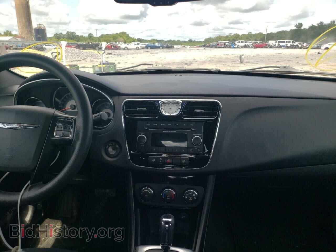 2013 CHRYSLER 200 - VIN: 1C3CCBAGXDN767301 - Фото 9