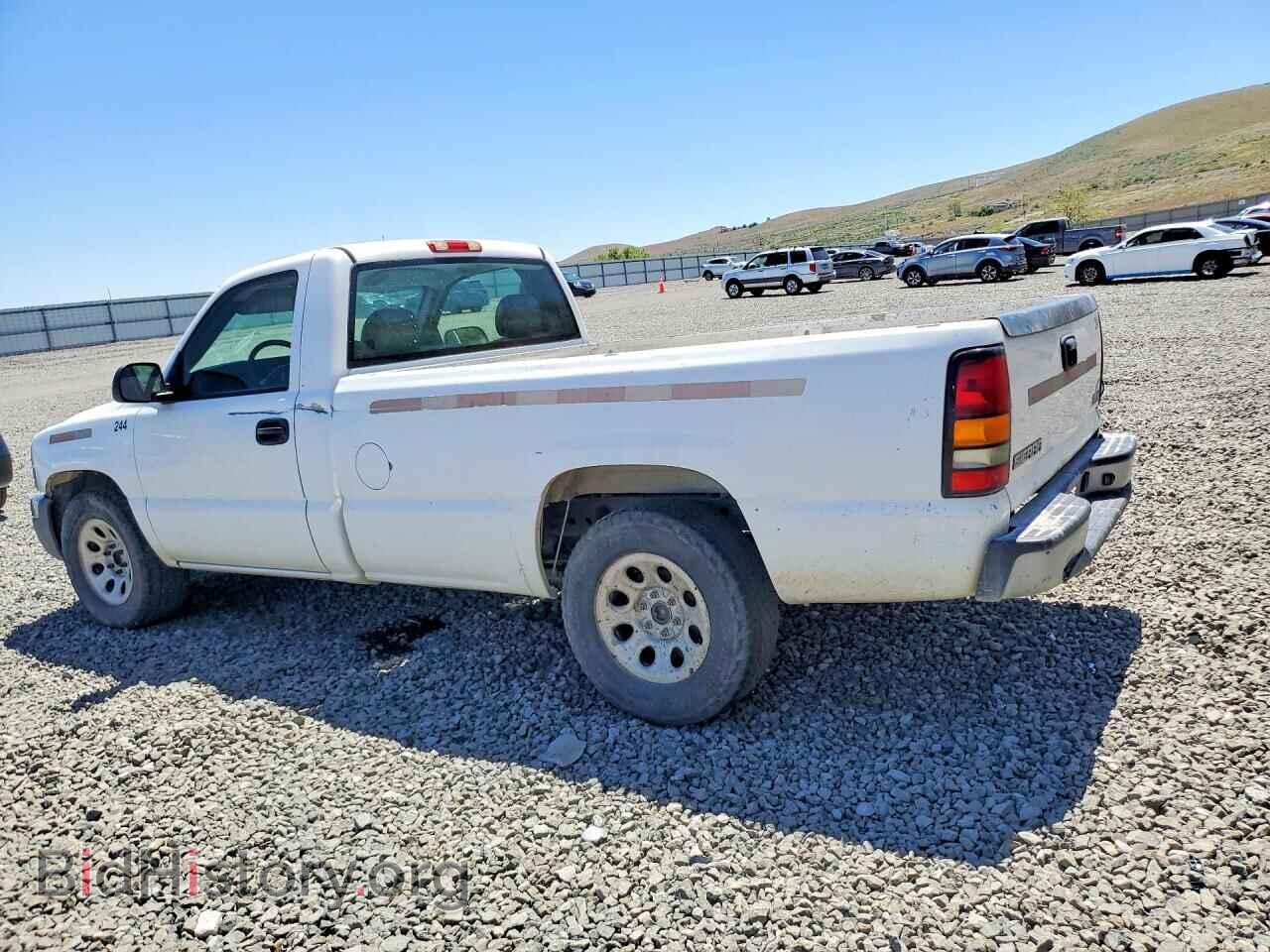 2005 GMC SIERRA - VIN: 1GTEC14V75Z258768 - Фото 2