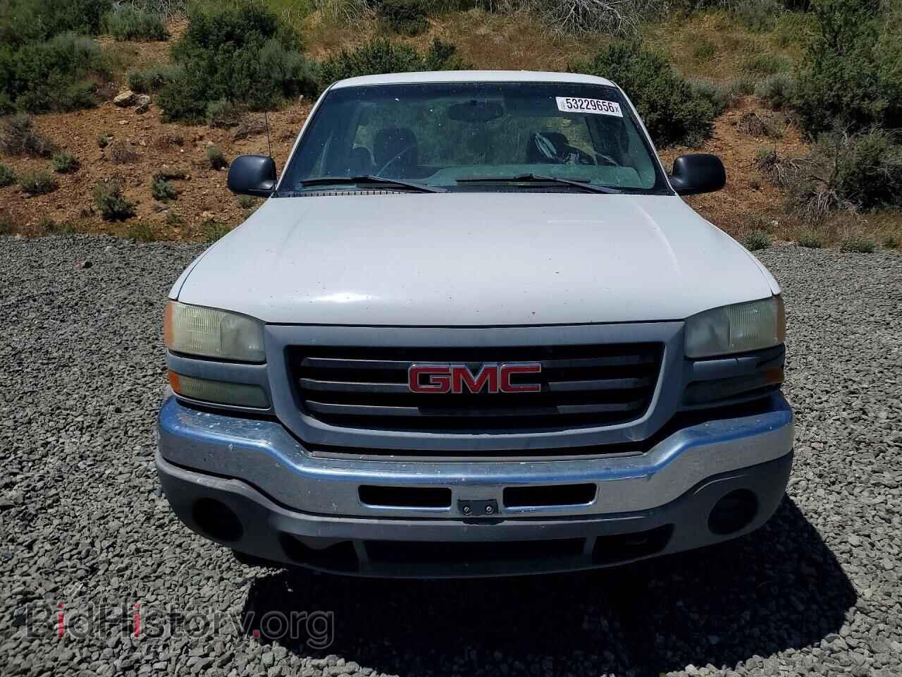 2005 GMC SIERRA - VIN: 1GTEC14V75Z258768 - Фото 5