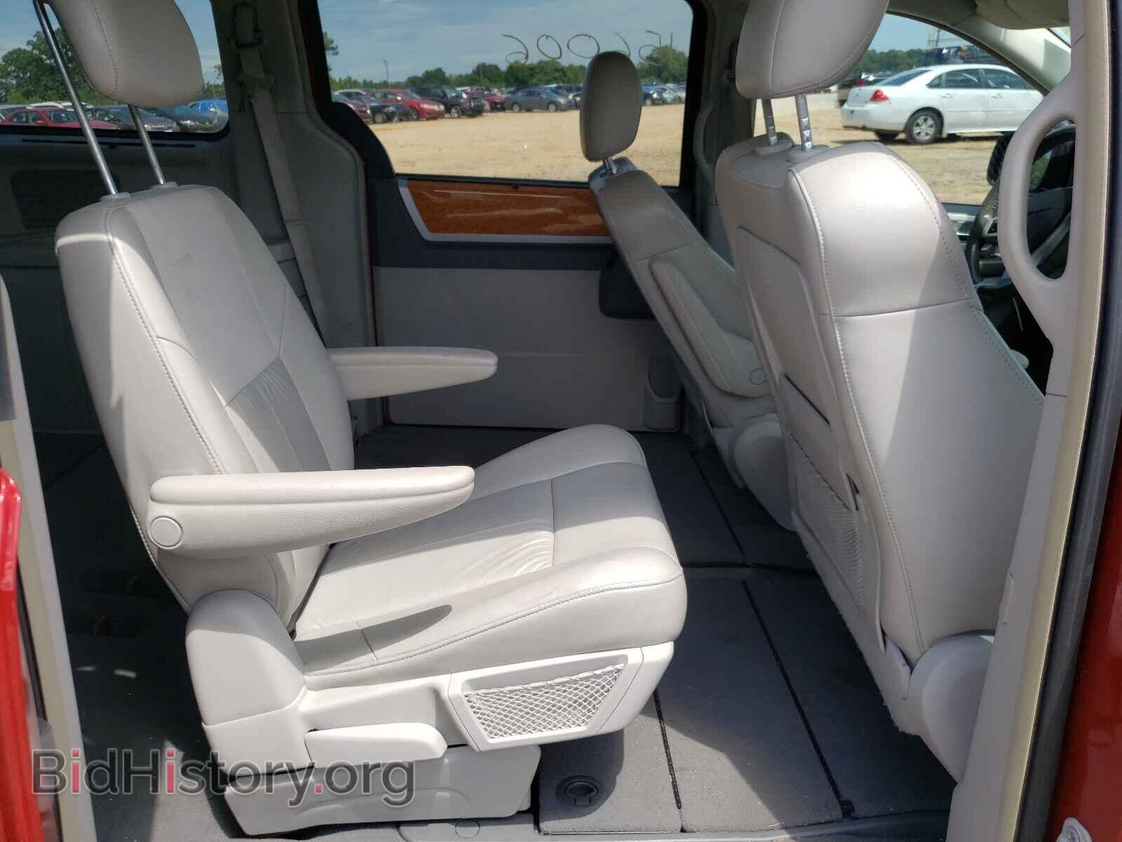 2008 CHRYSLER MINIVAN - VIN: 2A8HR64X38R736041 - Фото 6