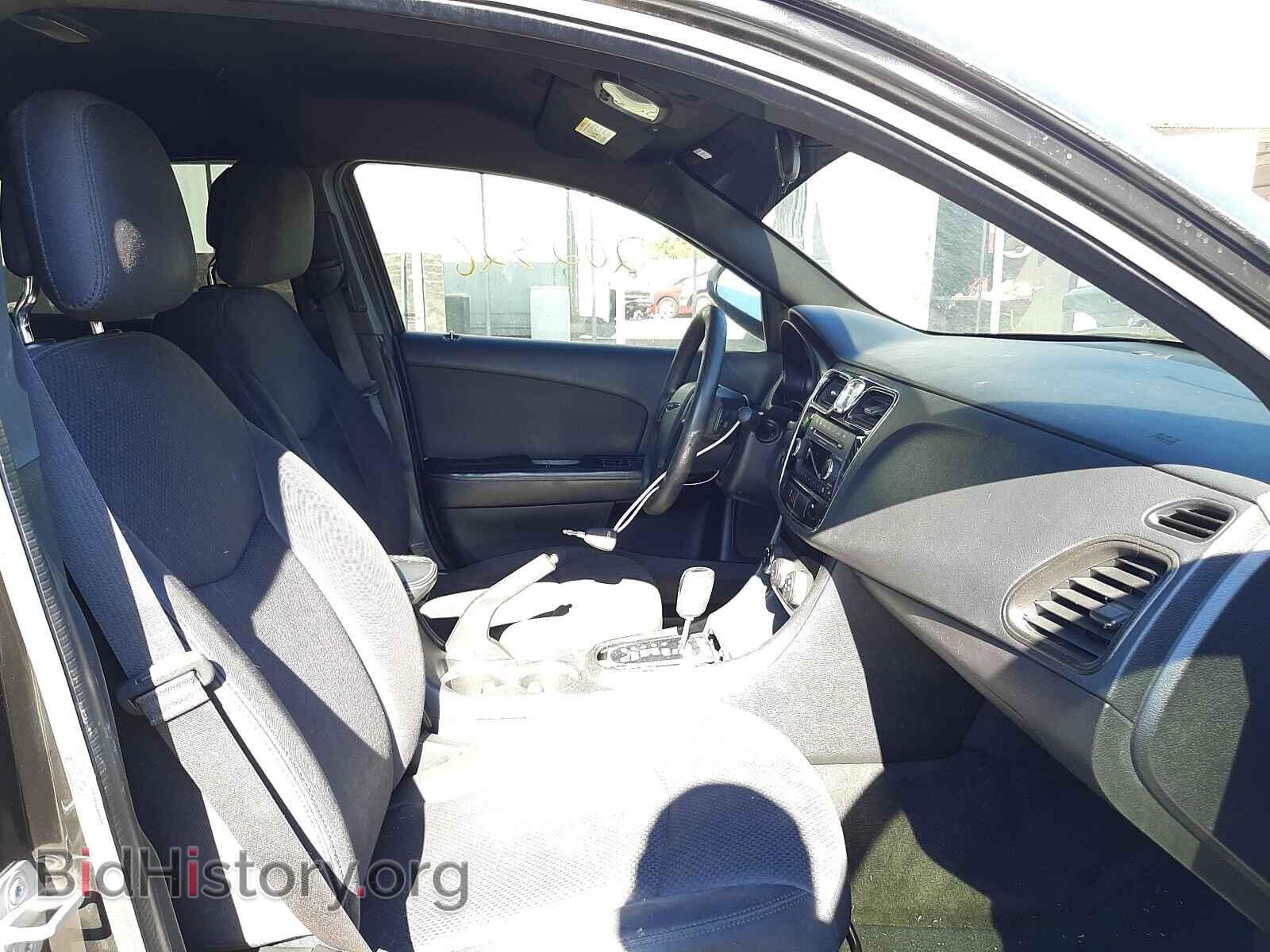2012 CHRYSLER 200 - VIN: 1C3CCBAB8CN208302 - Фото 5