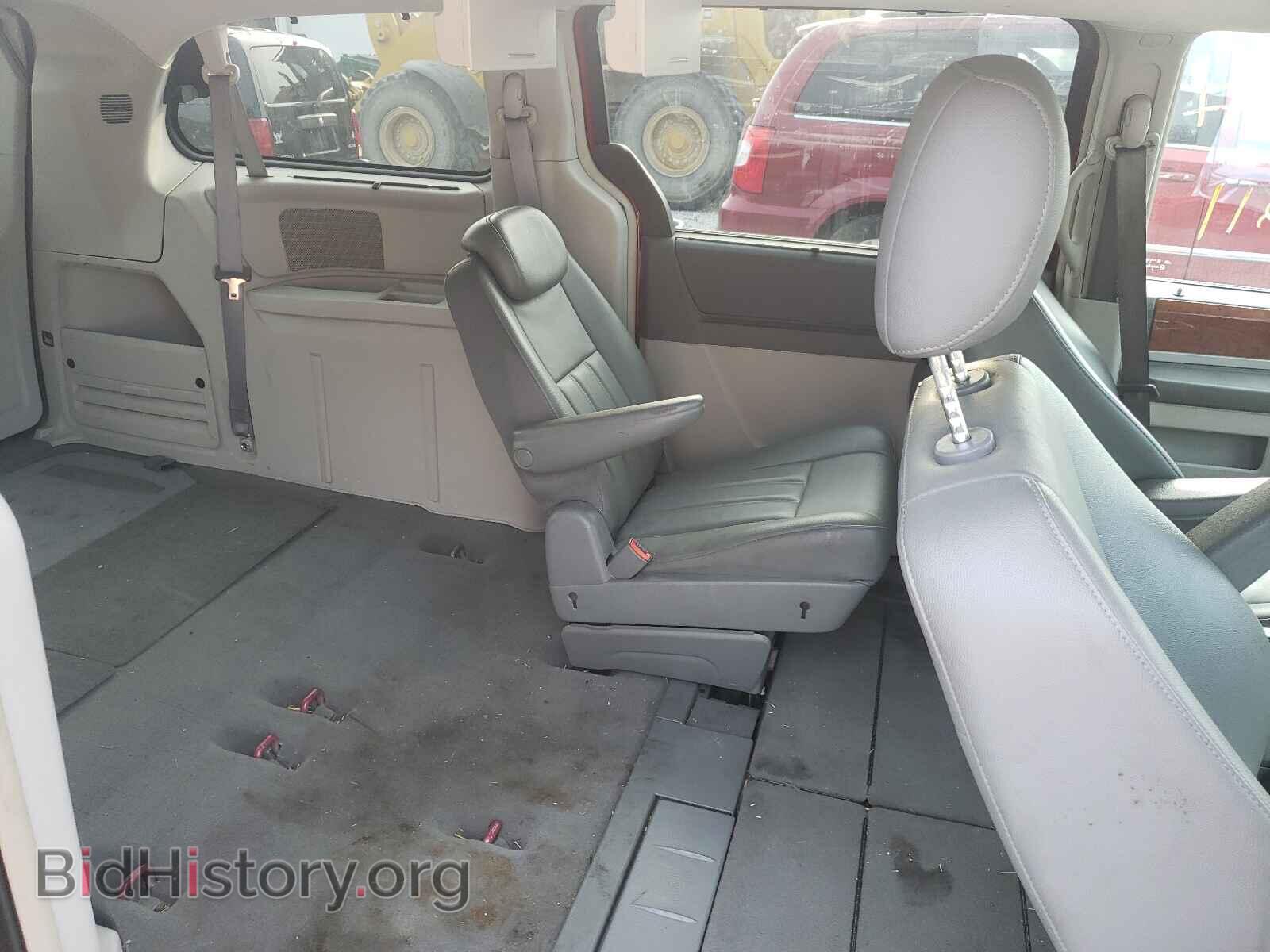 2009 CHRYSLER MINIVAN - VIN: 2A8HR54159R626504 - Фото 6