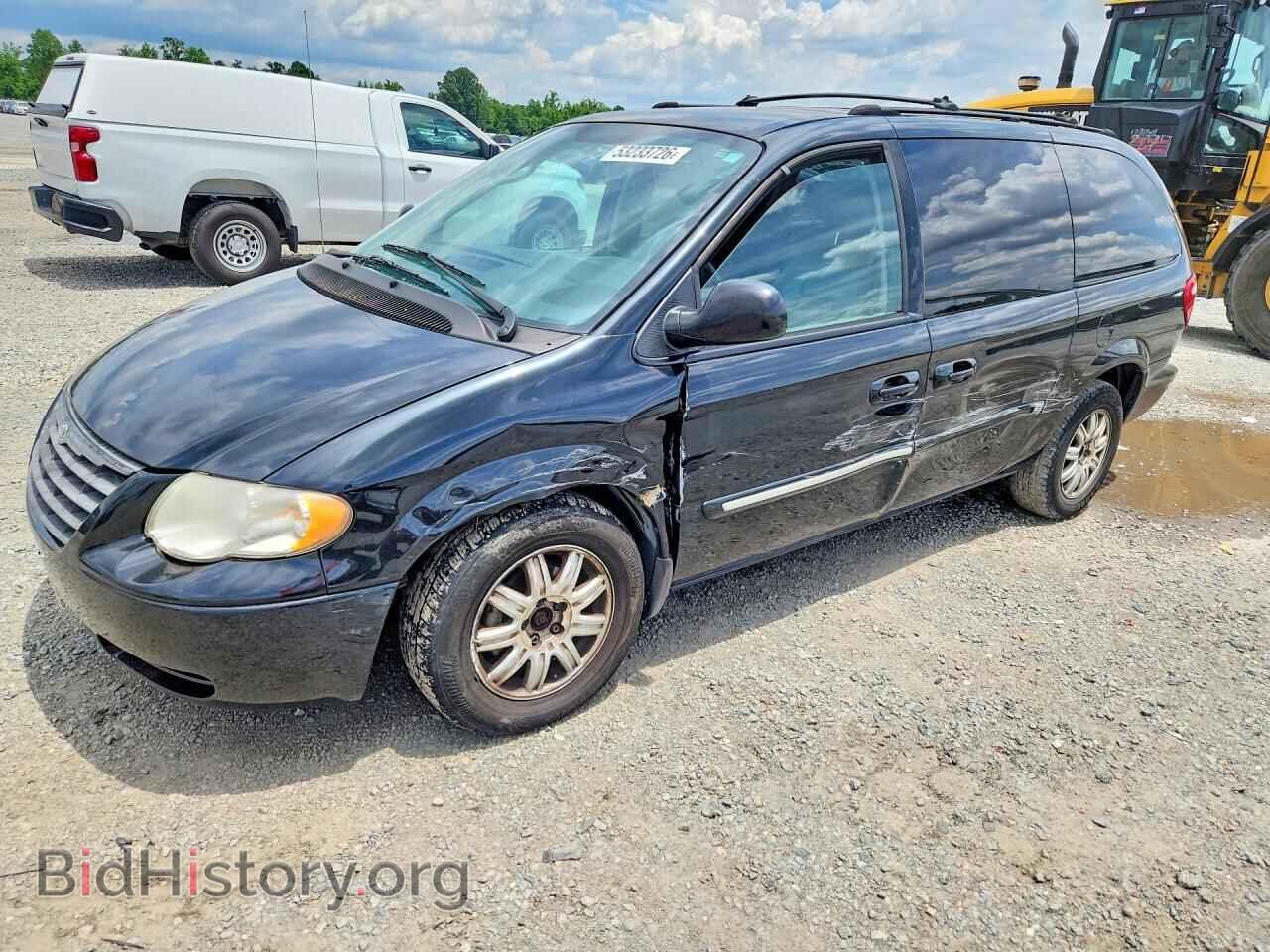 Photo 2C4GP54L35R202386 - CHRYSLER MINIVAN 2005