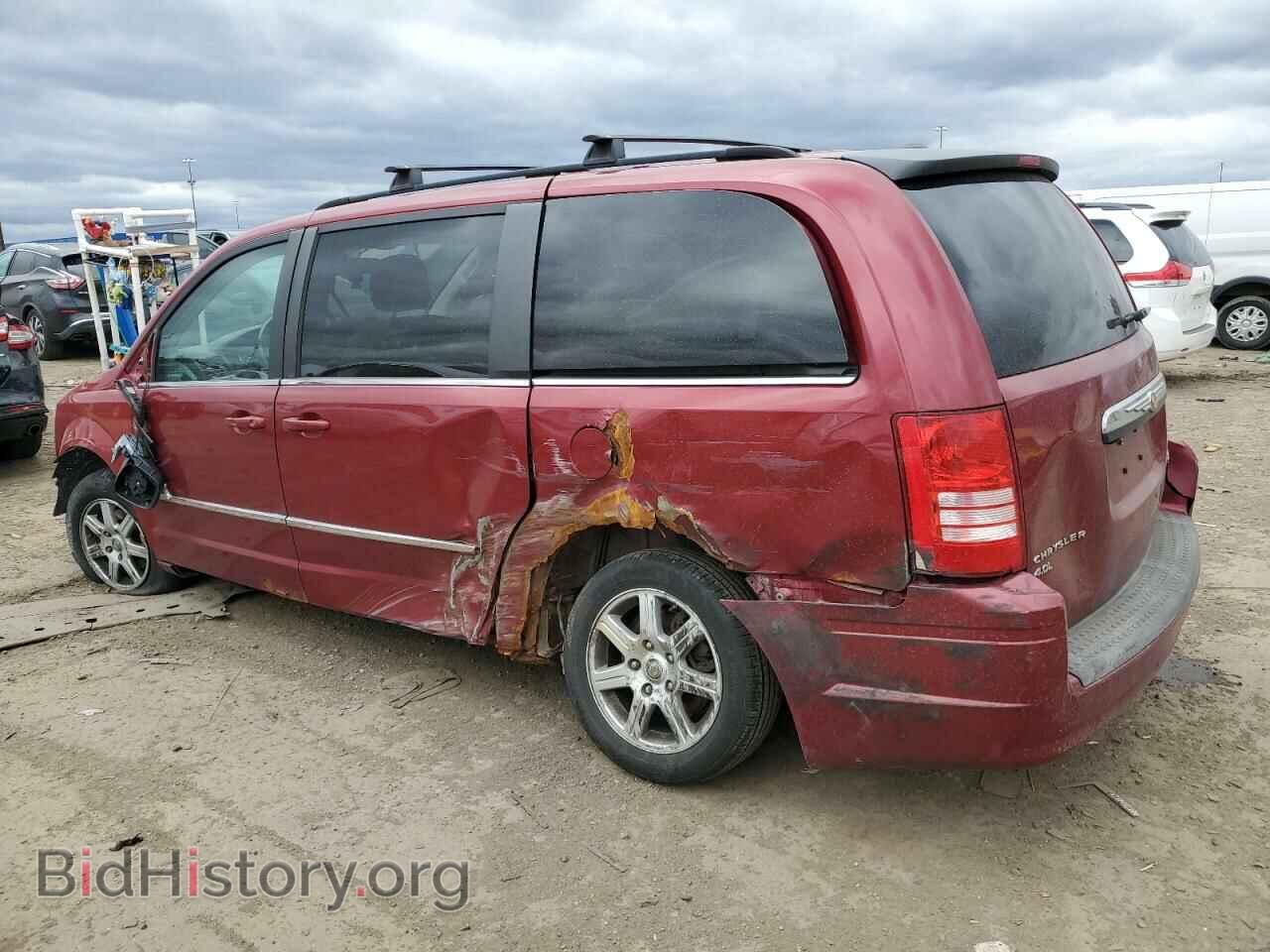 2010 CHRYSLER MINIVAN - VIN: 2A4RR8DX8AR398997 - Фото 2
