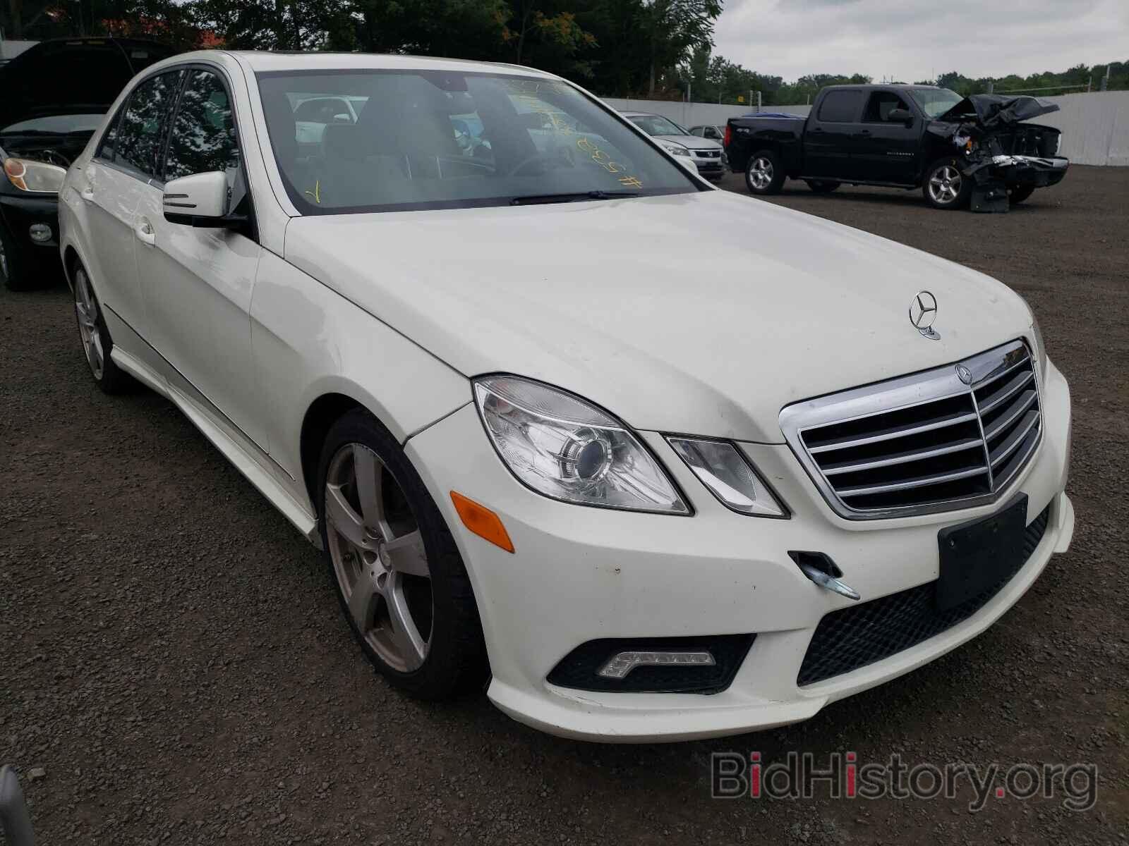 Photo WDDHF8HB2BA442366 - MERCEDES-BENZ E-CLASS 2011