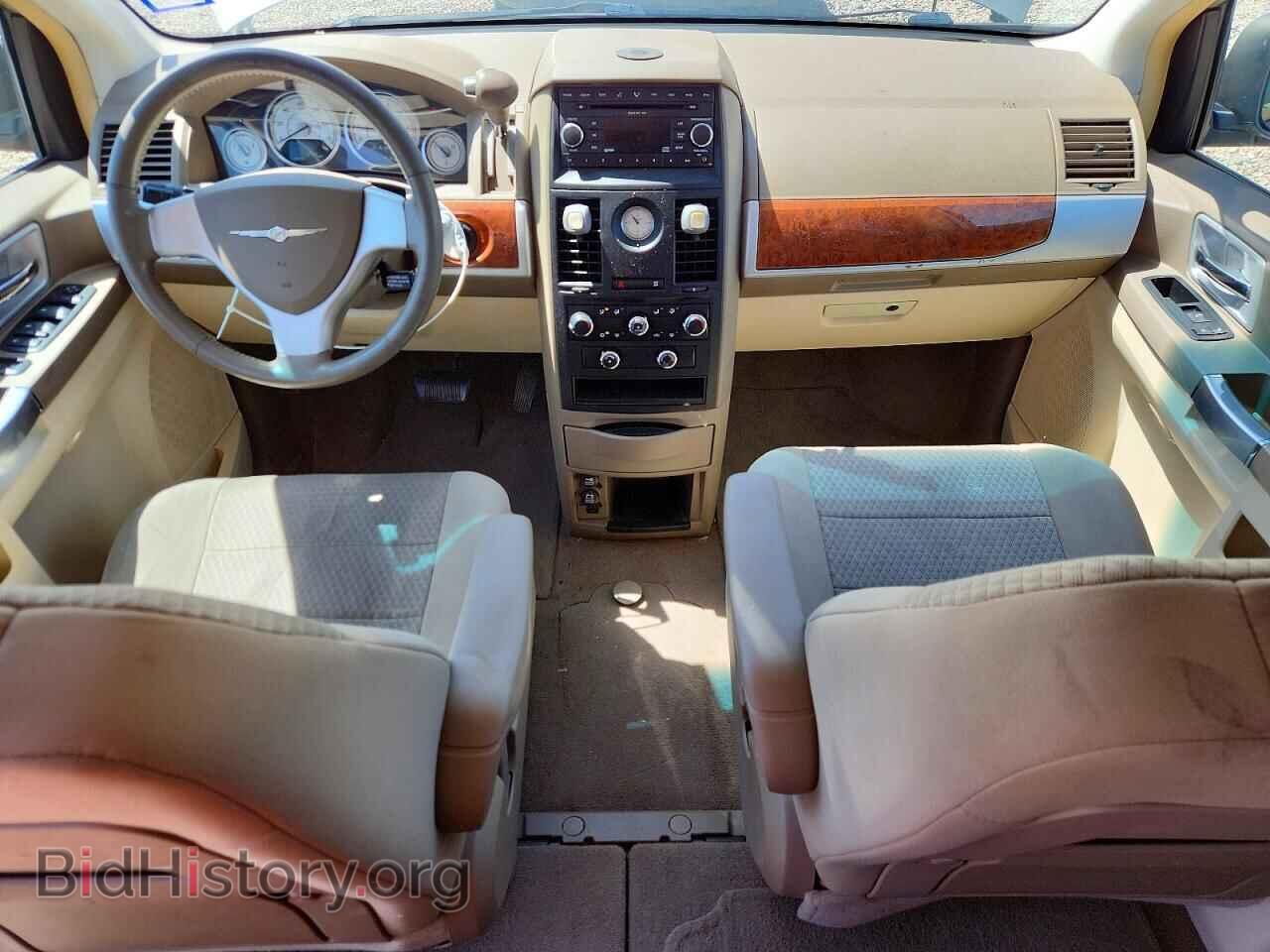 2008 CHRYSLER MINIVAN - VIN: 2A8HR54P98R149417 - Фото 8