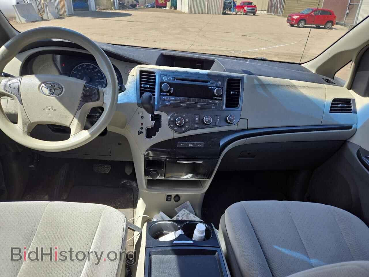 2011 TOYOTA All Models - VIN: 5TDKK3DC2BS046681 - Фото 8